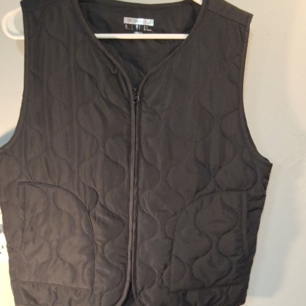 Forever 21 Dark Quilted Vest